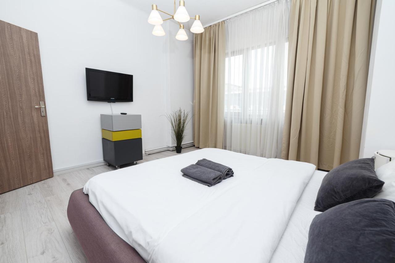 Color Apartments Franceza St Bucarest Esterno foto
