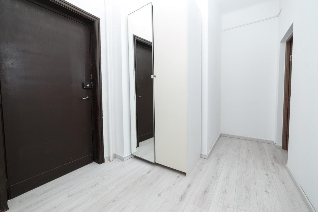Color Apartments Franceza St Bucarest Esterno foto