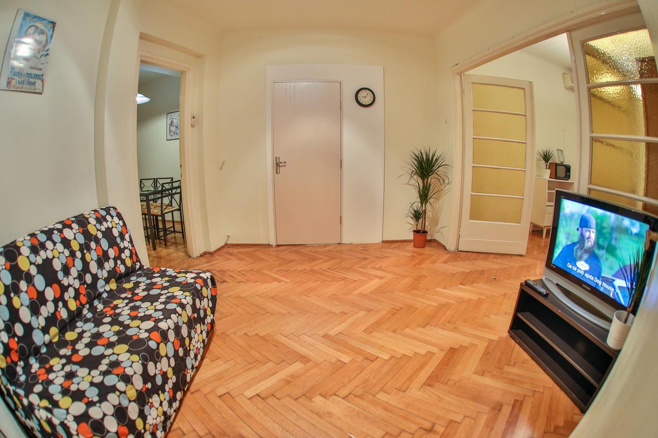 Color Apartments Franceza St Bucarest Esterno foto